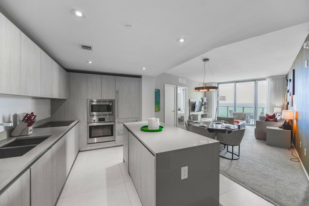 Фото Stunning ocean view condo in Hyde Beach