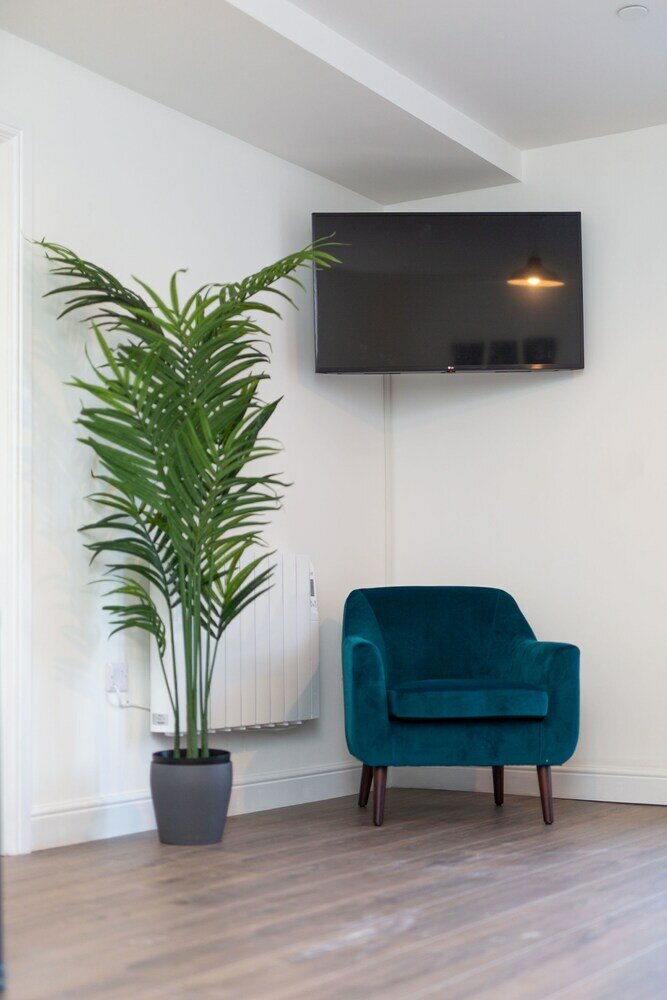 Фото Central Flats in Cardiff with Parking