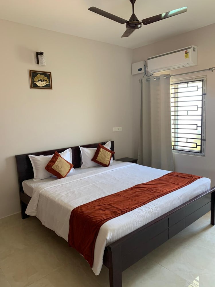 Фото Goroomgo Maya Homes Puri