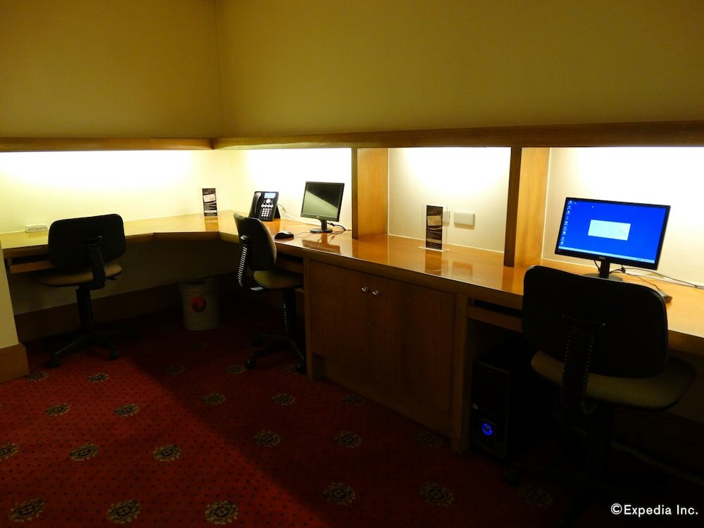 Фото Century Park Hotel