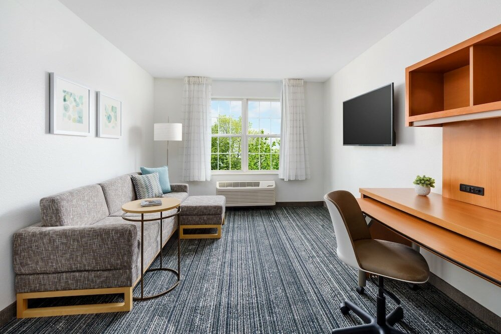 Фото TownePlace Suites by Marriott Manchester