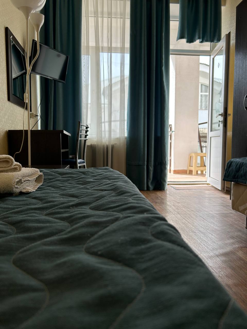 Фото Континент