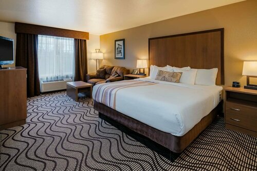 Гостиница Best Western Plus Riverfront Hotel & Suites в Грейт-Фоллс