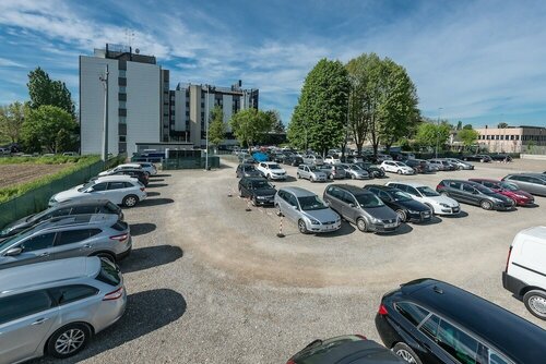 Гостиница Hotel Bologna Airport