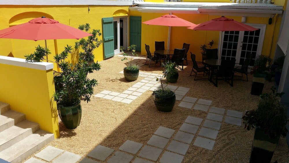 Фото Caravelle Hotel & Casino