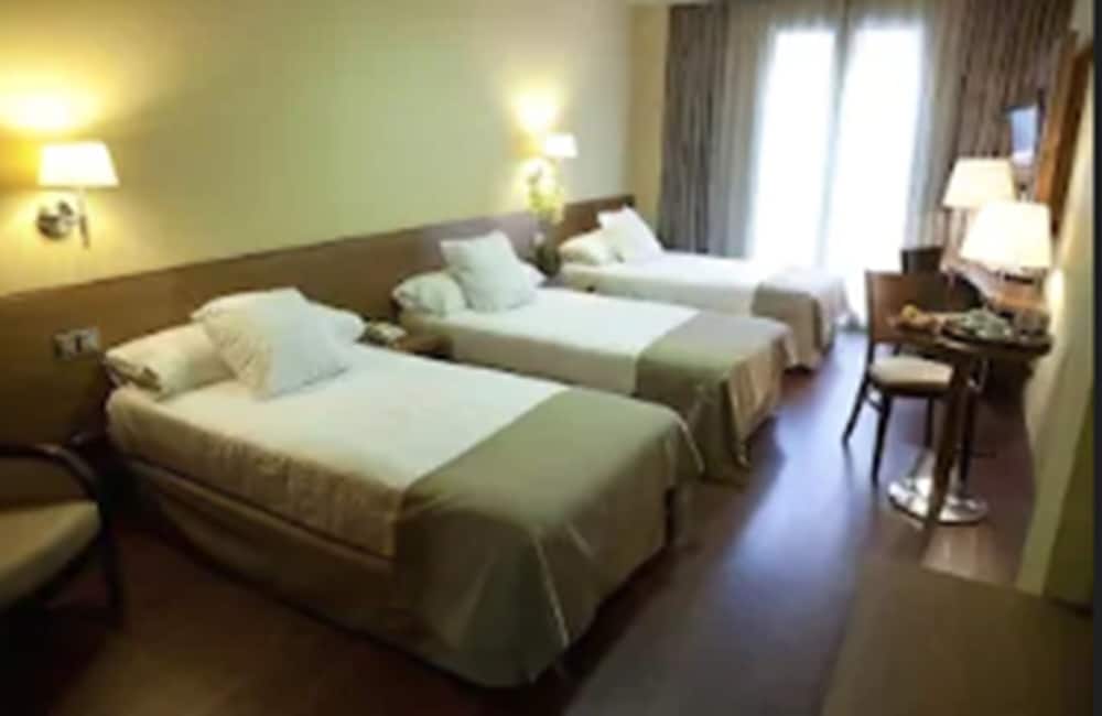 Фото Hotel Sterling