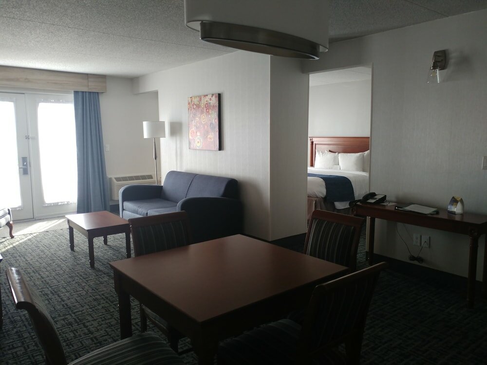 Фото Best Western Hotel Brossard