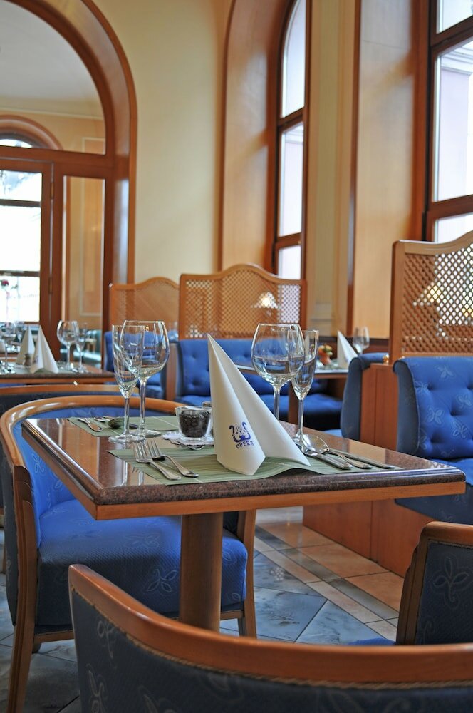 Фото Opera Hotel