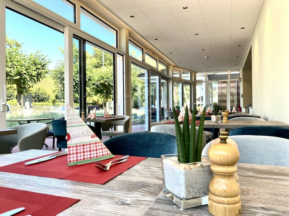 Фото Country Hotel Timmendorfer Strand