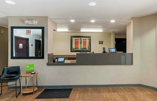 Гостиница Extended Stay America Suites Kansas City Overland Park Quivi в Оверлэнд Парк