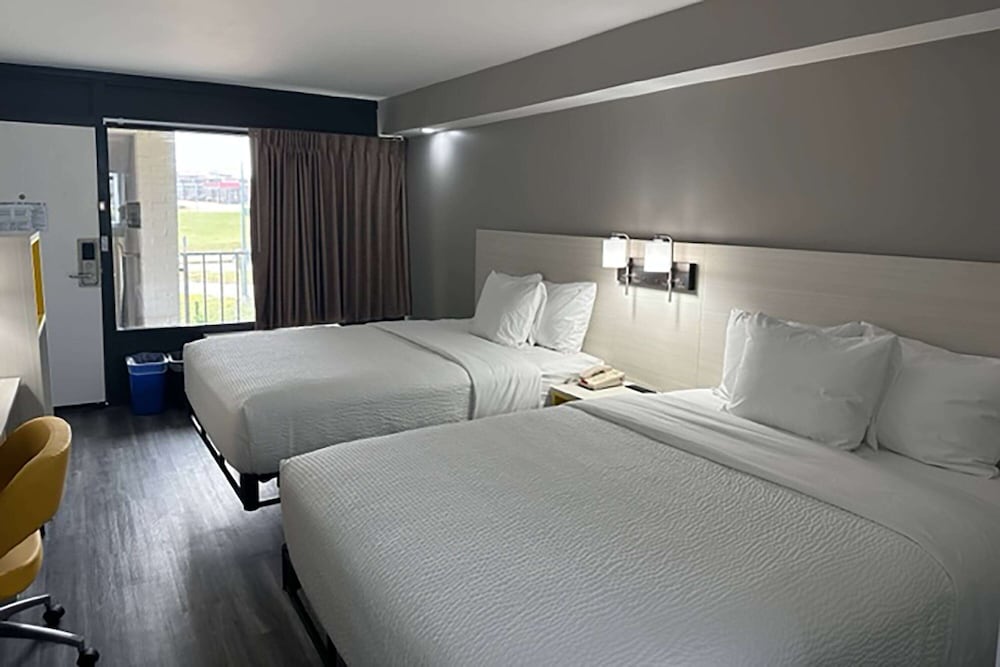 Фото Knights Inn Baltimore