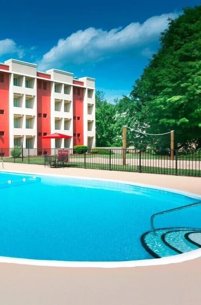 Фото Four Points by Sheraton Asheville Downtown