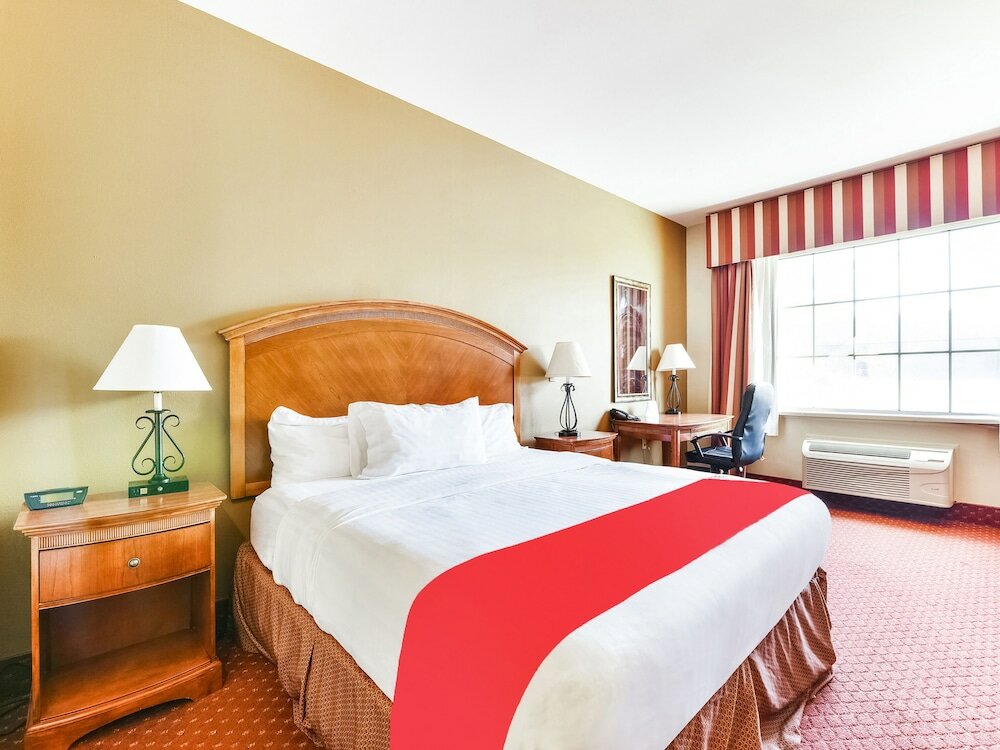 Фото Oyo Townhouse Oklahoma City Airport