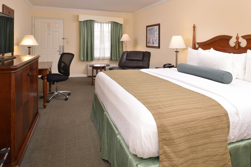 Фото Best Western Plus Santee Inn