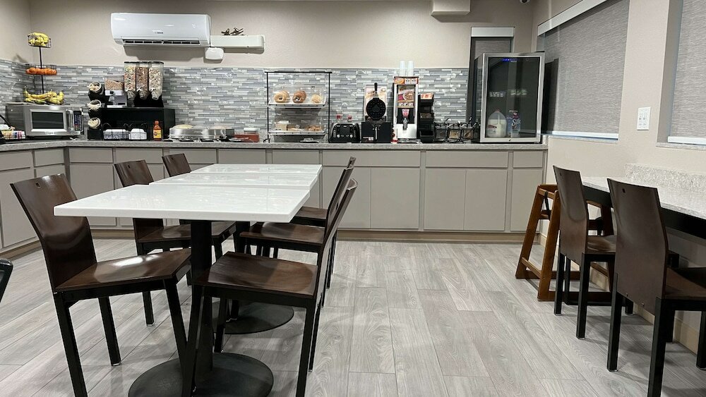 Фото Best Western El Rancho Palacio