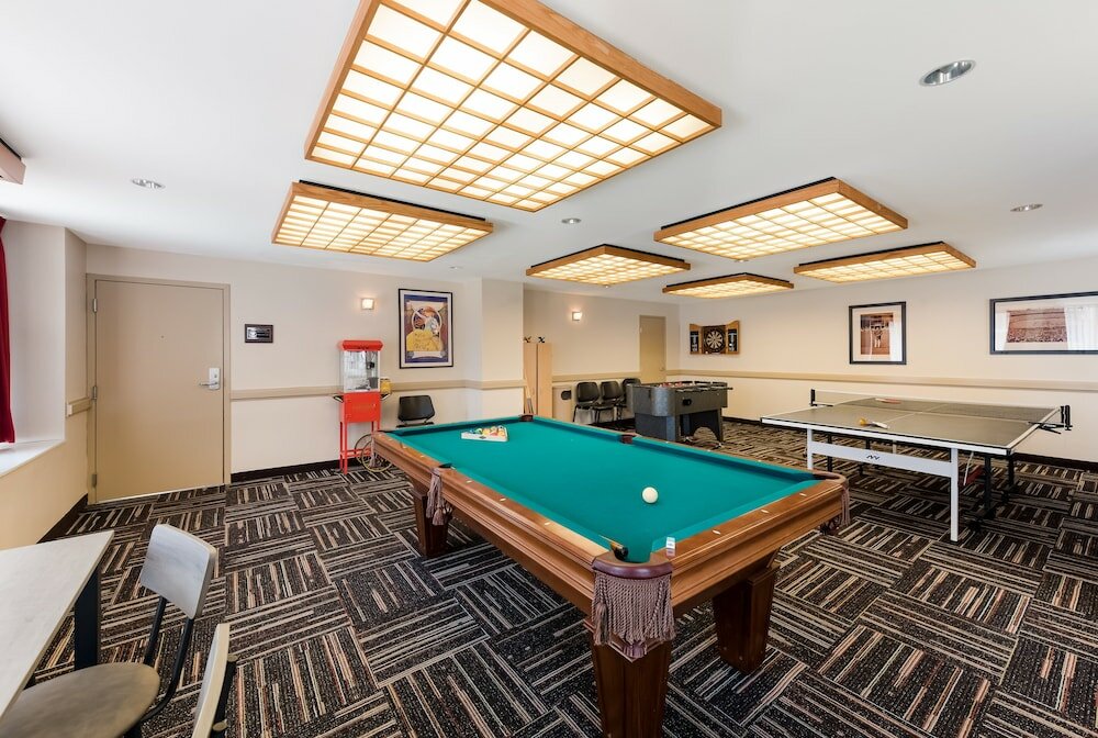 Фото Red Roof Inn Plus+ Columbus Downtown-Convention Center