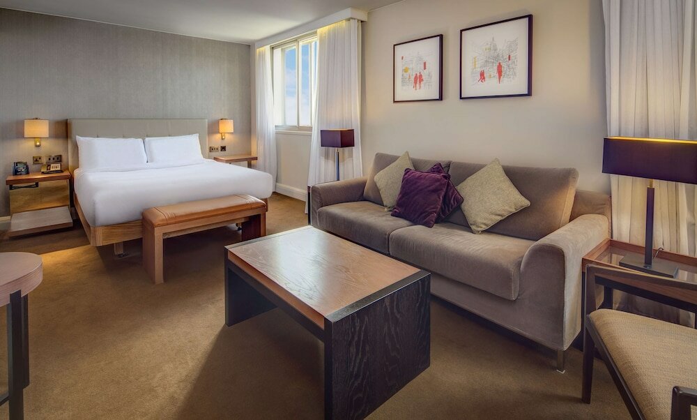 Фото Hilton Leeds City