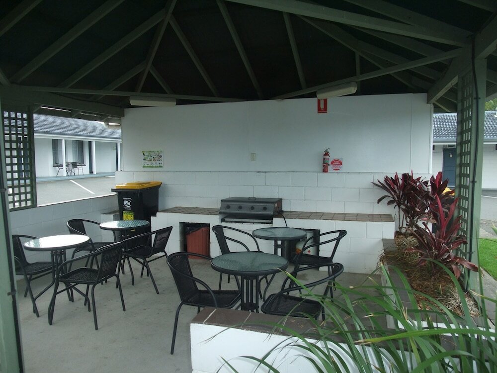 Фото Colonial Court Motor Inn