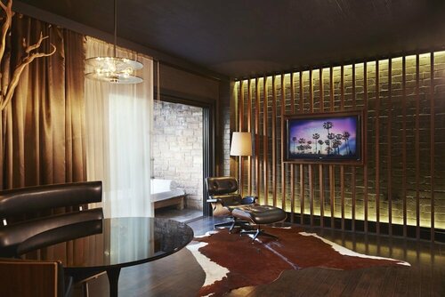 Гостиница The Hollywood Roosevelt в Лос-Анджелесе
