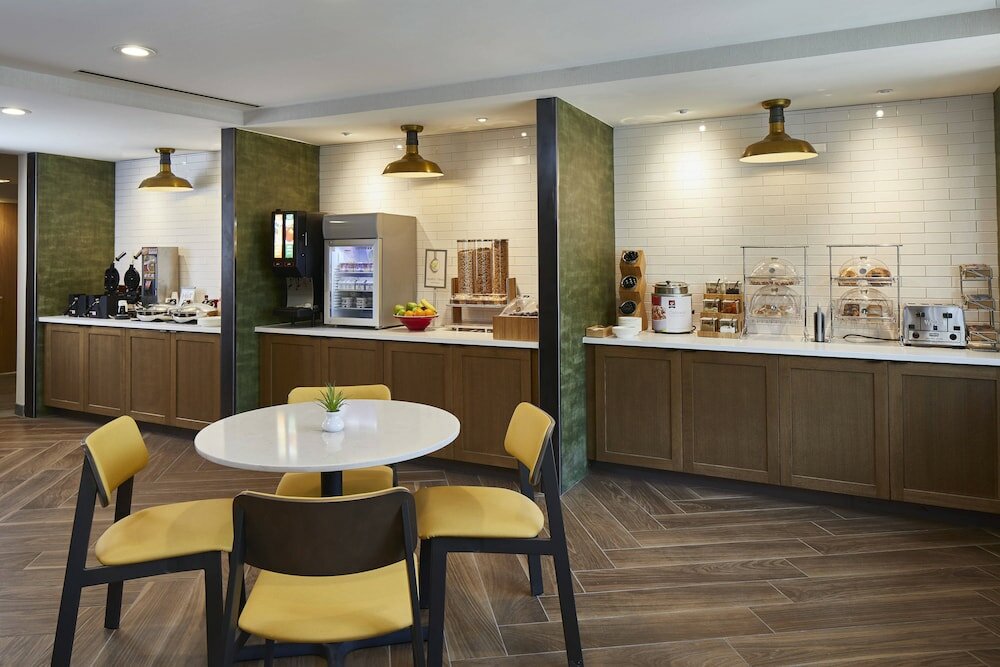 Фото Fairfield Inn & Suites by Marriott Albany Airport