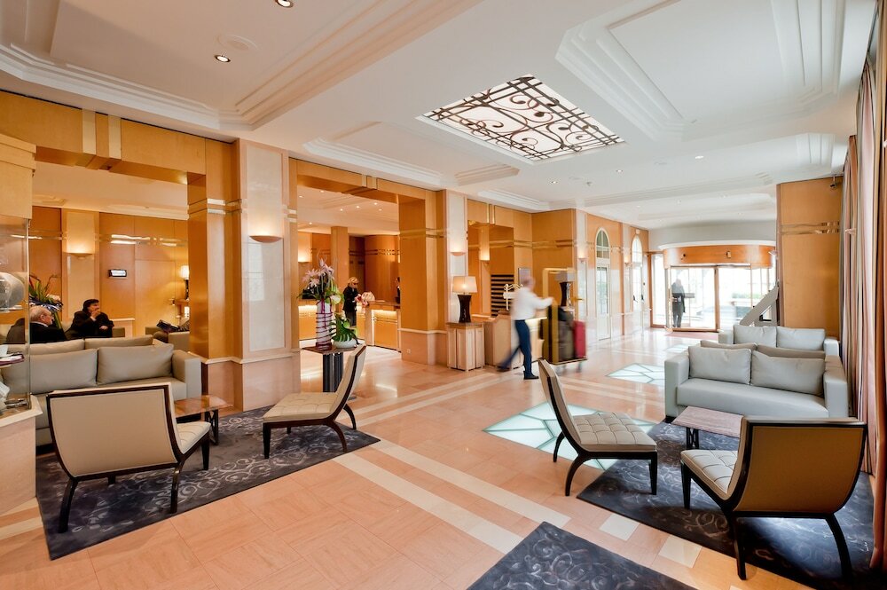 Фото Grand Hôtel Des Thermes