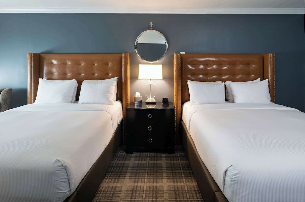 Фото The Campbell House Lexington, Curio Collection by Hilton