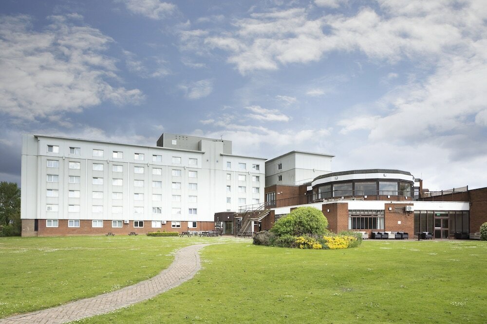 Фото Holiday Inn Basildon