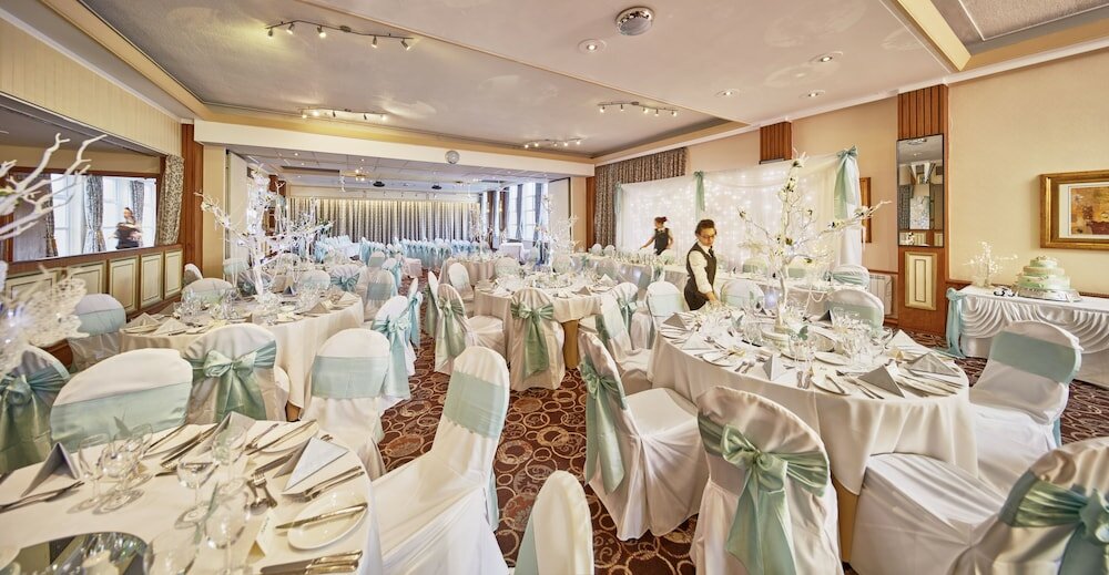 Фото Alma Lodge Hotel