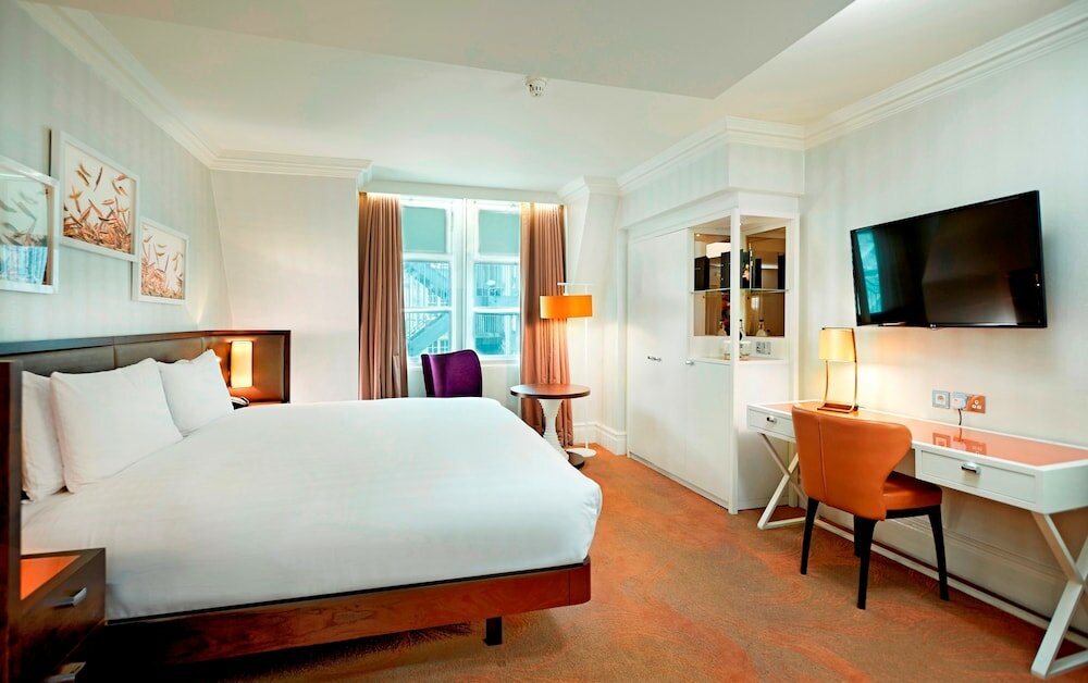 Фото Hilton London Hyde Park