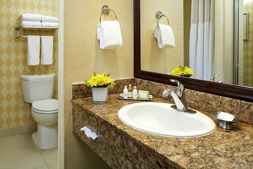 Гостиница Anaheim Portofino Inn and Suites в Анахайме