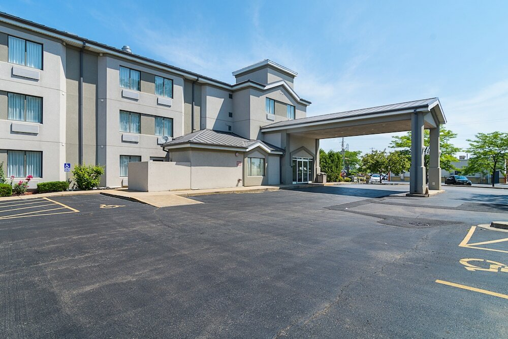 Фото Sleep Inn near Great Lakes Naval Base