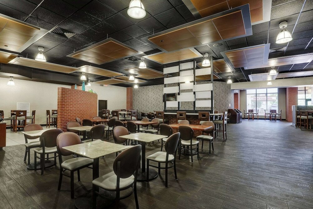 Фото Drury Plaza Hotel New Orleans