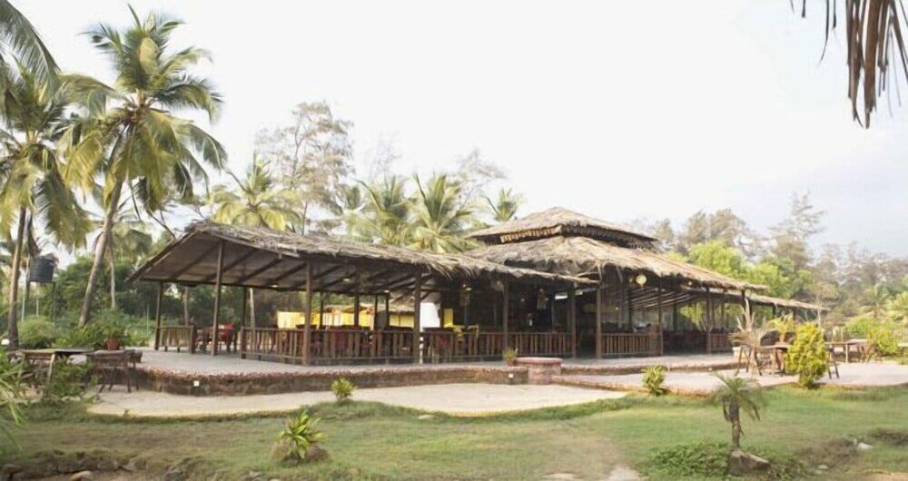 Фото Varca Palms Beach Resort