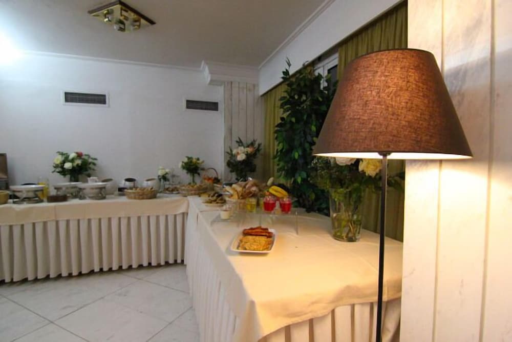 Фото Achillion Hotel