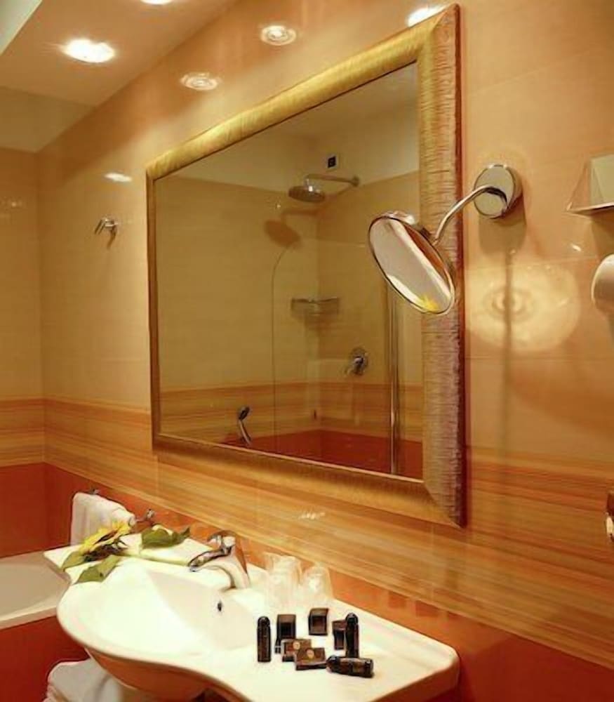 Фото Serena Hotel