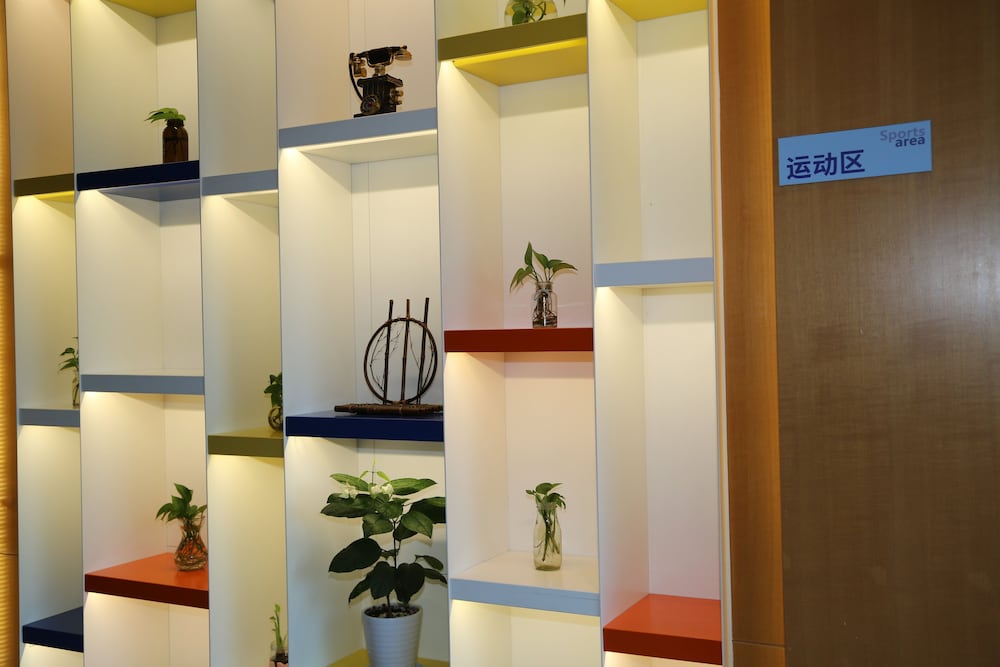 Фото Holiday Inn Express Dalian City Center