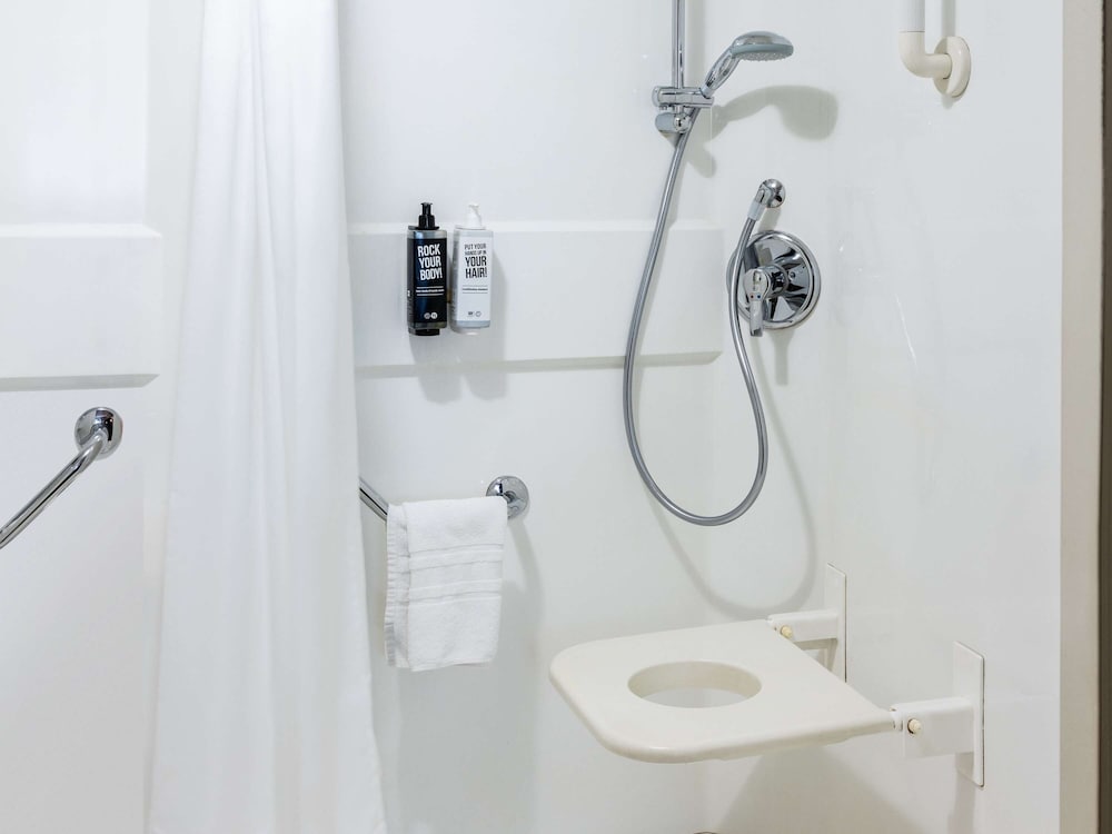 Фото Ibis Manchester Centre Princess Street