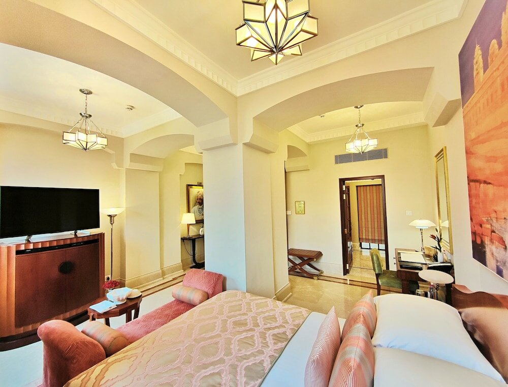 Фото Umaid Bhawan Palace