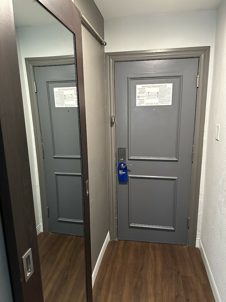 Фото Holiday Inn Express Dallas Downtown, an Ihg Hotel