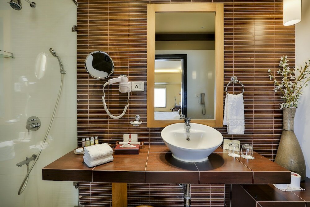 Фото Sun N Sand Hotel Mumbai