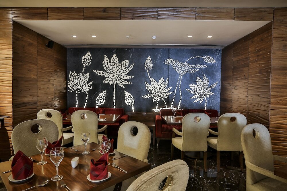 Фото Sun N Sand Hotel Mumbai