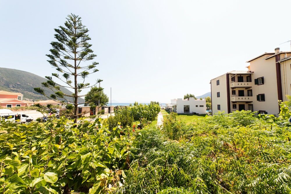 Фото Odeon Hotel