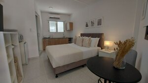 Гостиница Phaedrus Living: Alkminis Seaside Luxury Flat 02