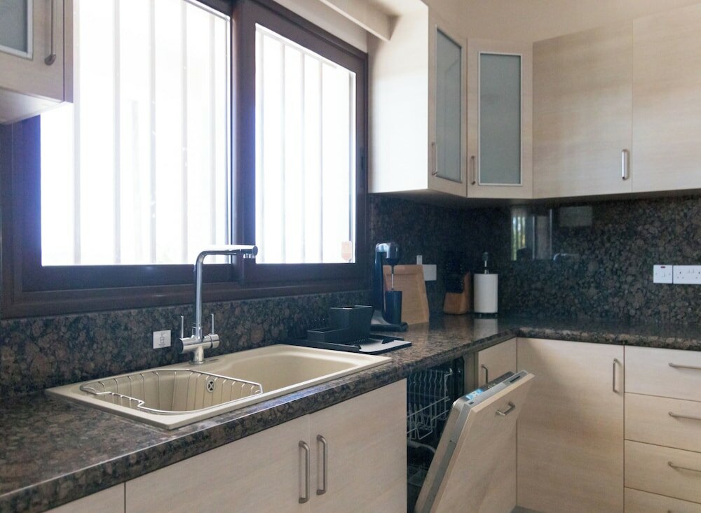 Фото Phaedrus Living Luxury Villa Erimi