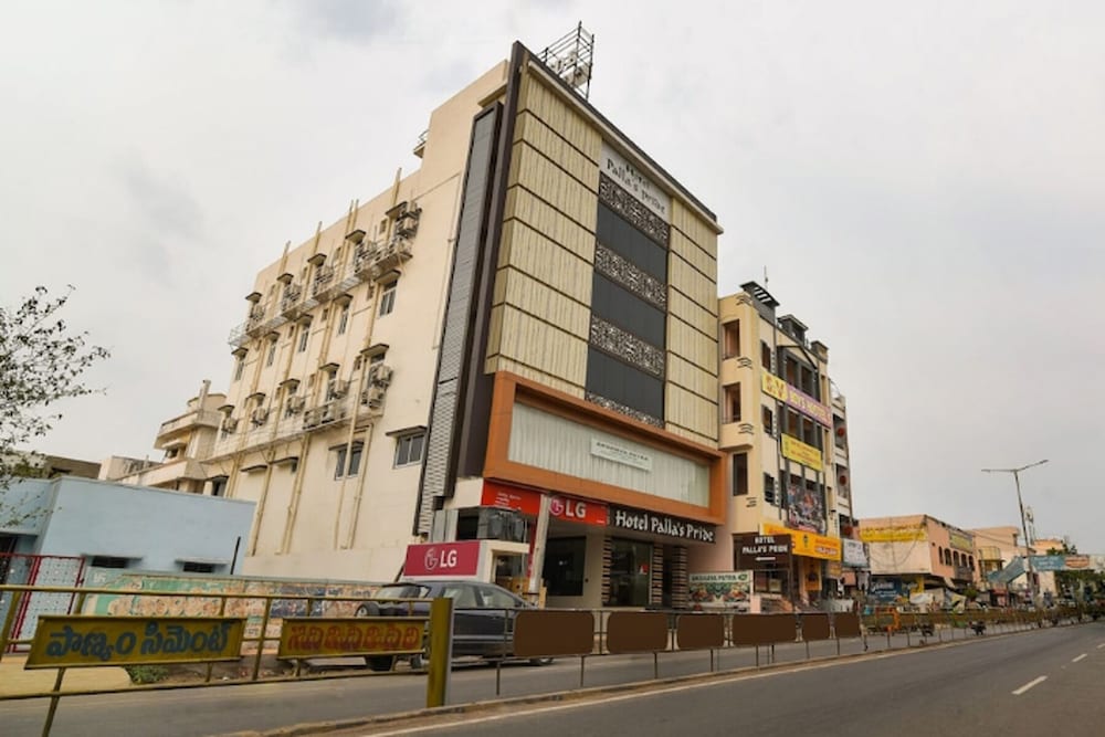 Фото отеля 1