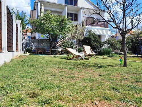 Гостиница Two Bedroom Apartmant Marijano With Garden в Задаре