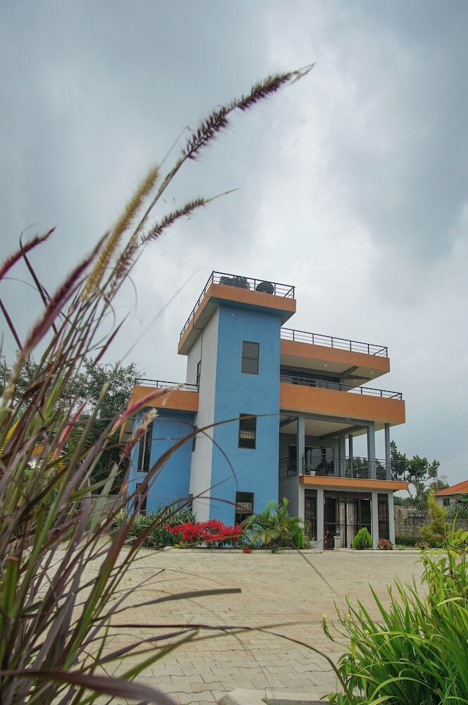 Фото отеля 1