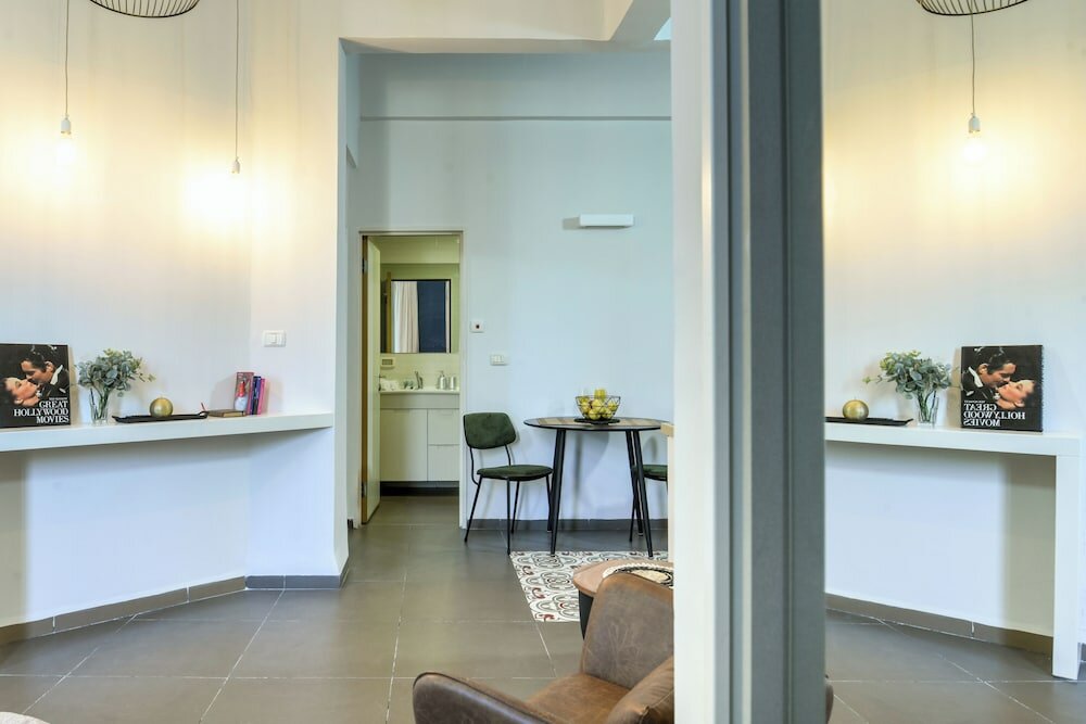 Фото Printhouse Boutique Stu 7 by Sea N' Rent