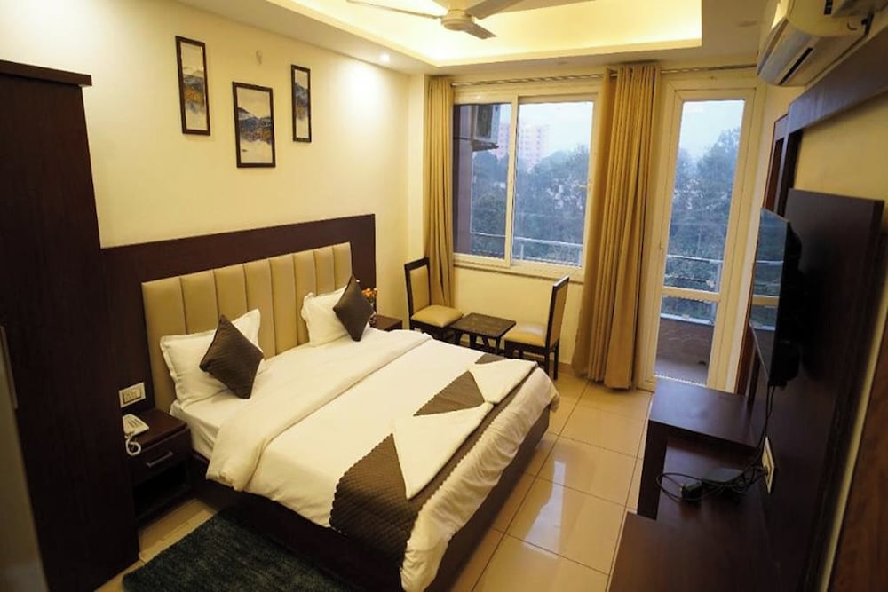 Фото Hotel The 7 Seas