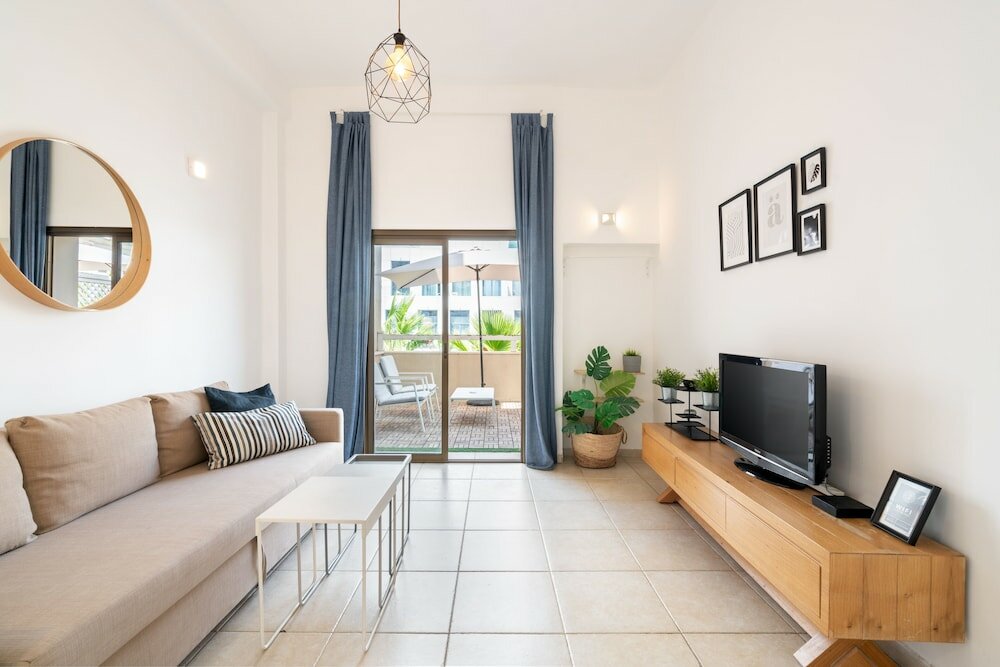 Фото Апартаменты Яркон - на пляже Тель-Авив